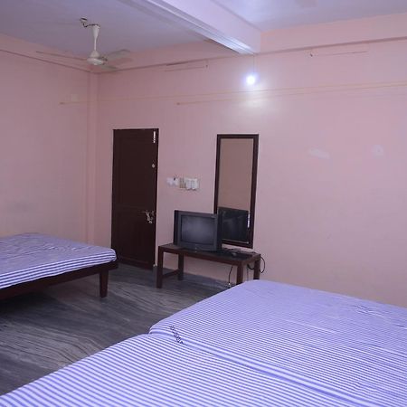 Ppg Tourist Home Chottanikara Kültér fotó