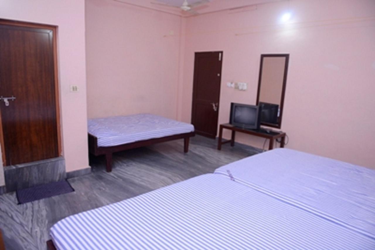 Ppg Tourist Home Chottanikara Kültér fotó