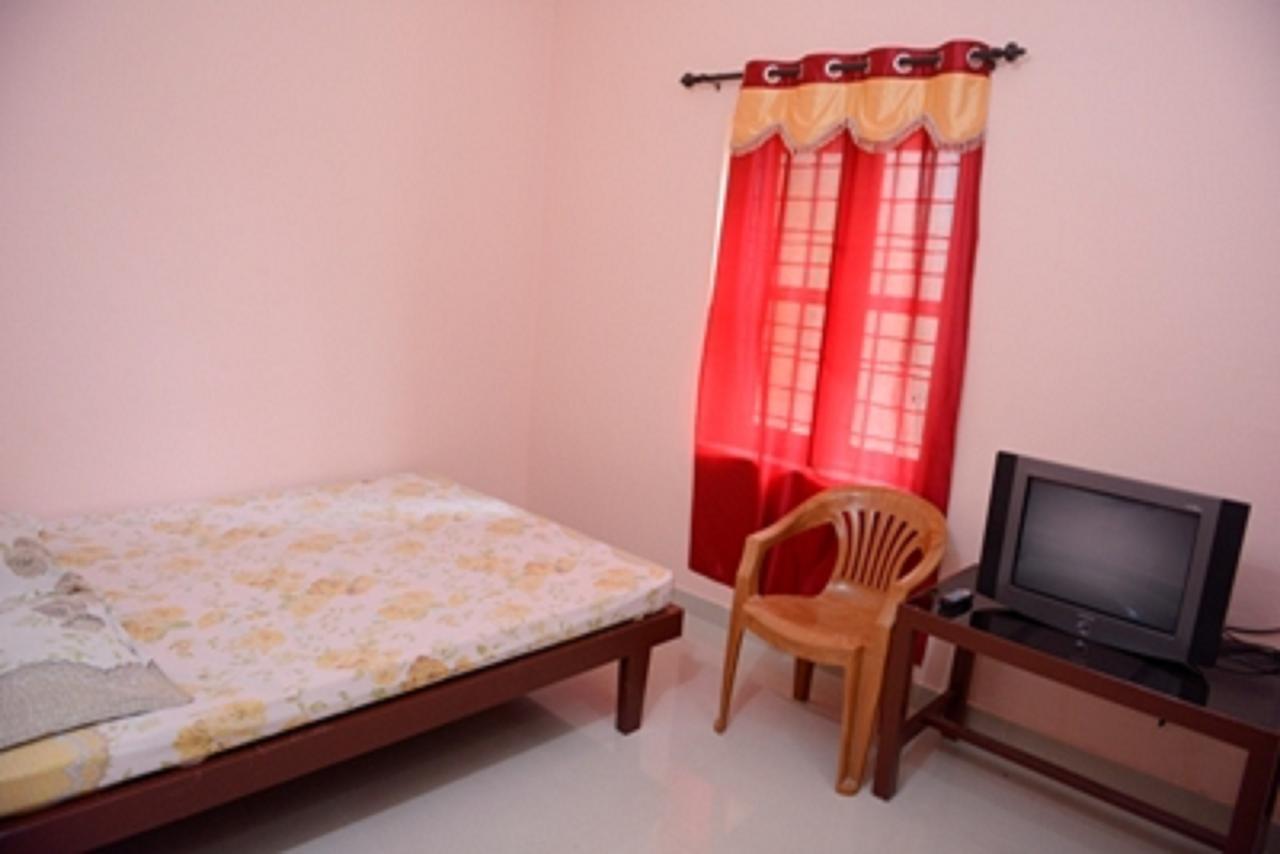 Ppg Tourist Home Chottanikara Kültér fotó
